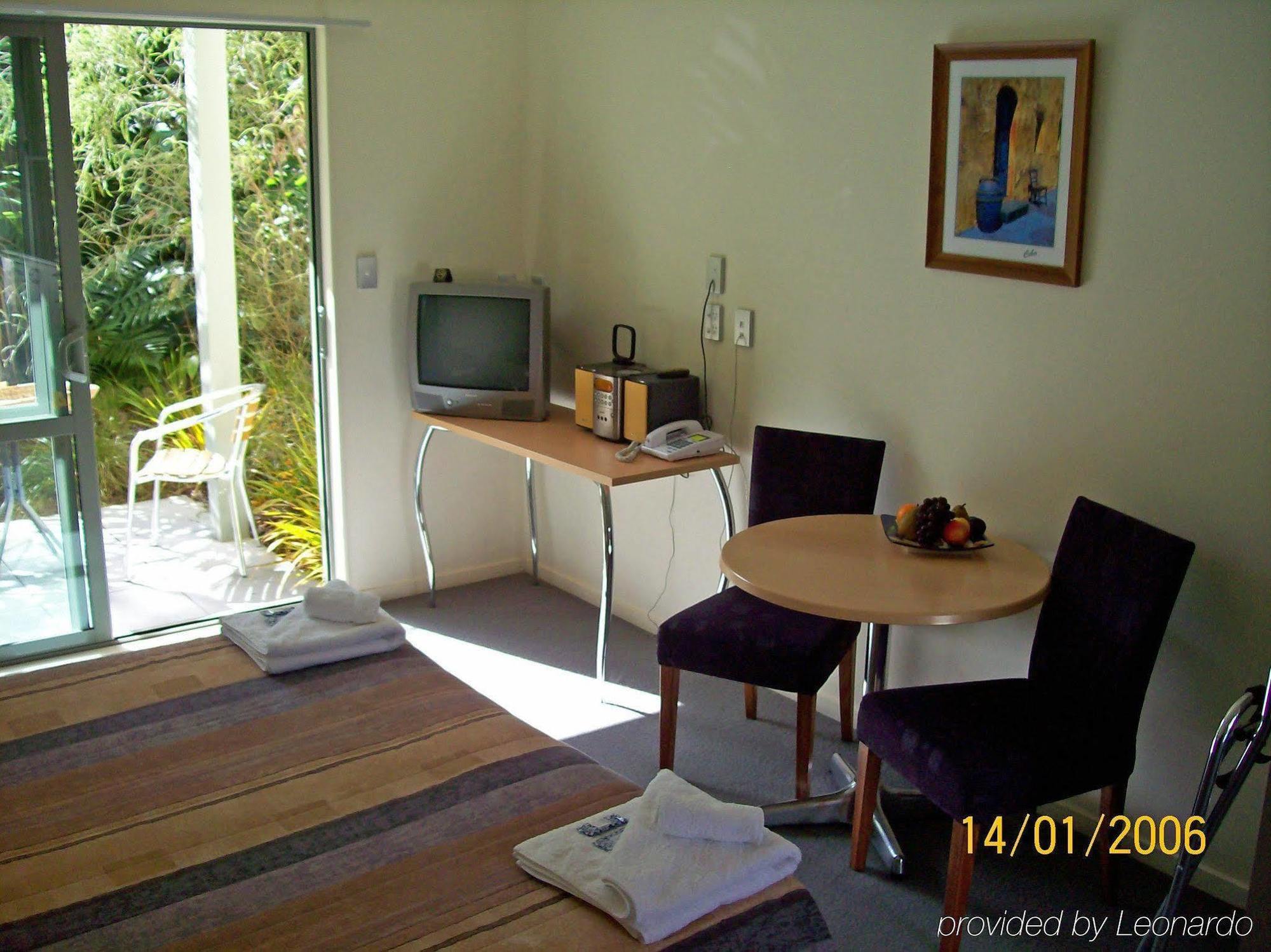 La Rochelle Motel Akaroa Room photo